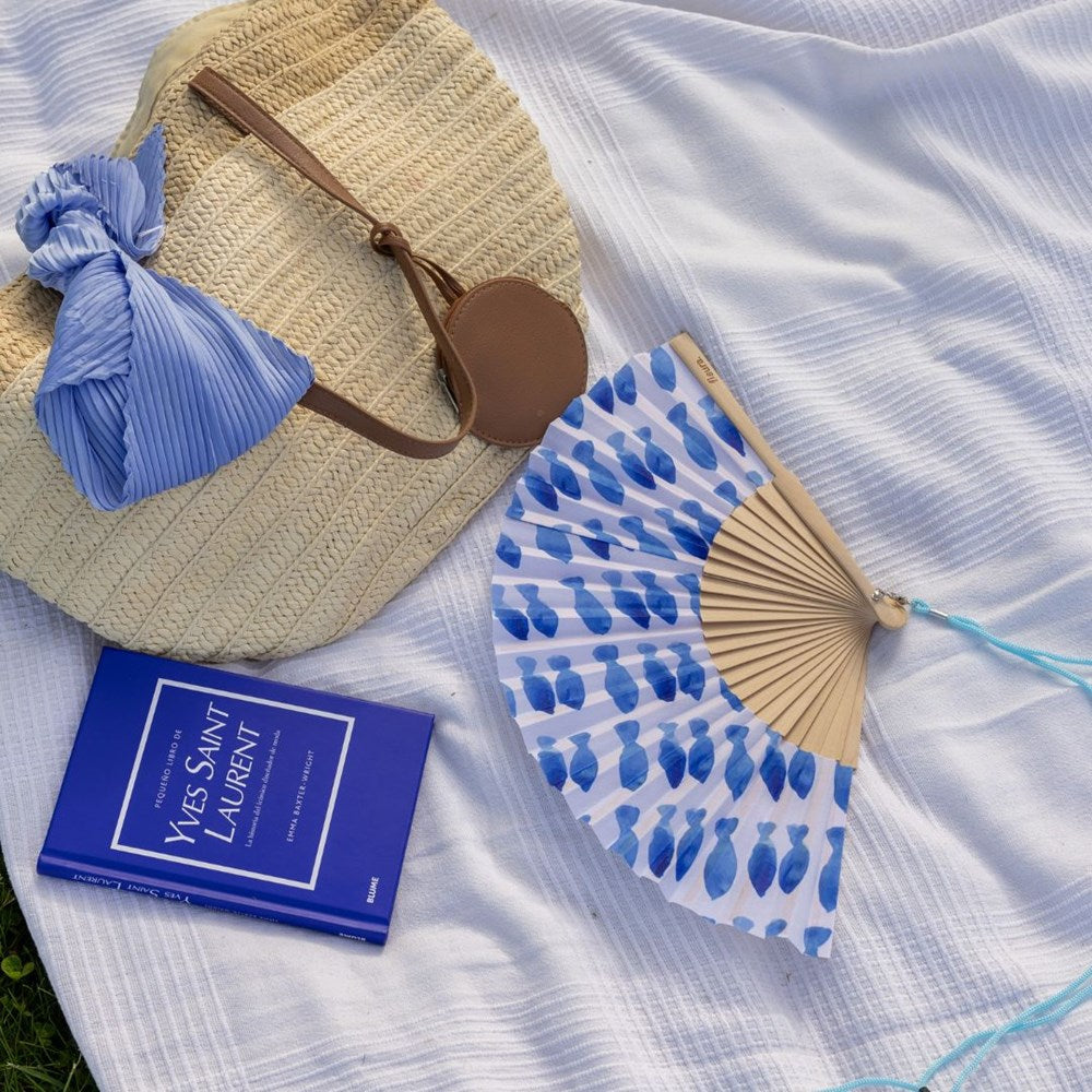 Hand Fan w/ Gift Box Fishes