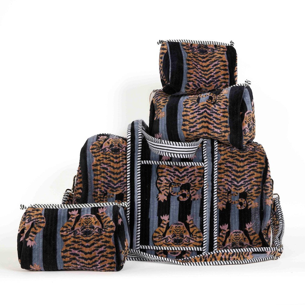 PARISIAN COOL Velvet Weekender - Tiger Black Stripes