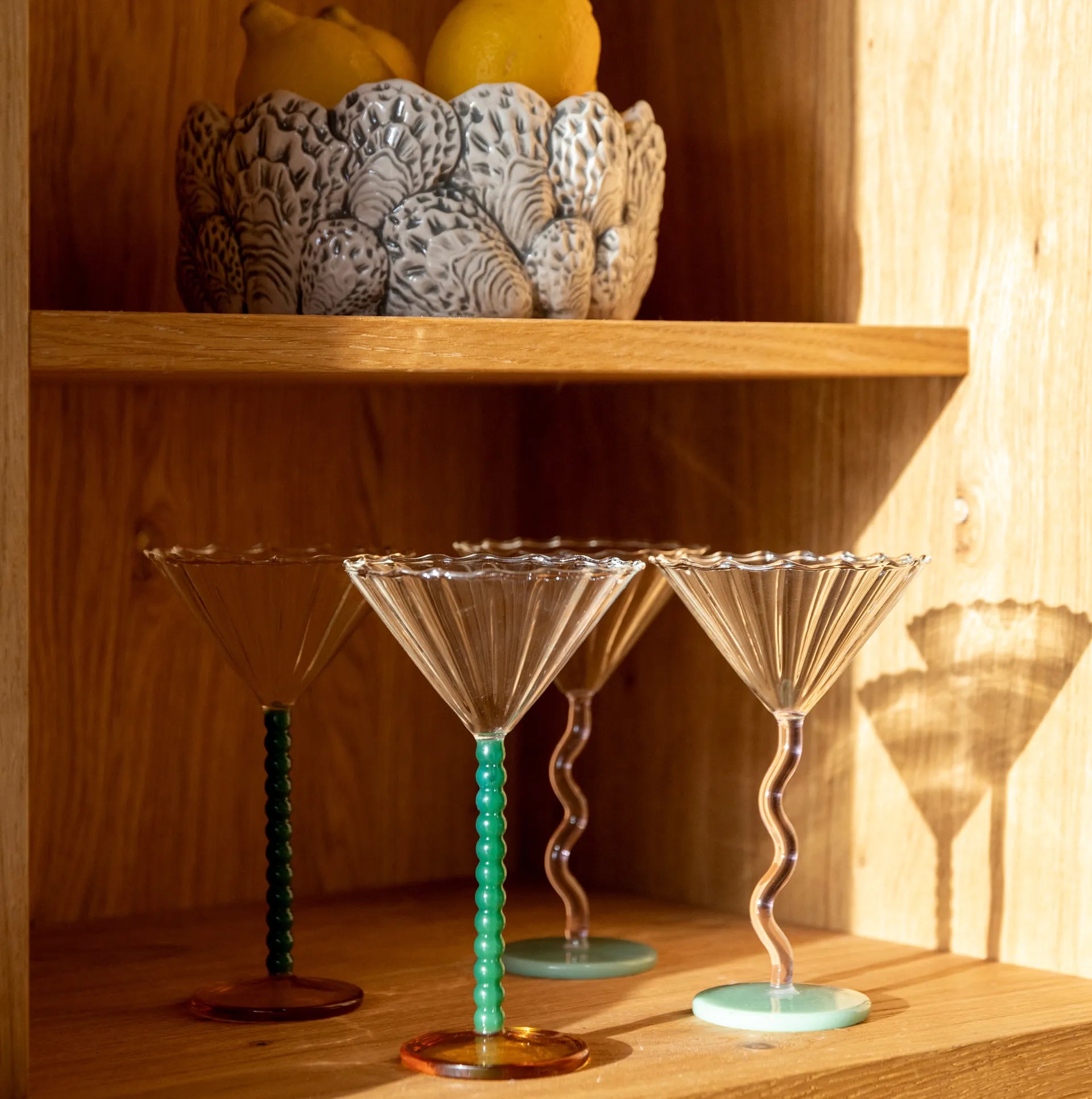 KLEVERING-Bowl oyster on a shelf