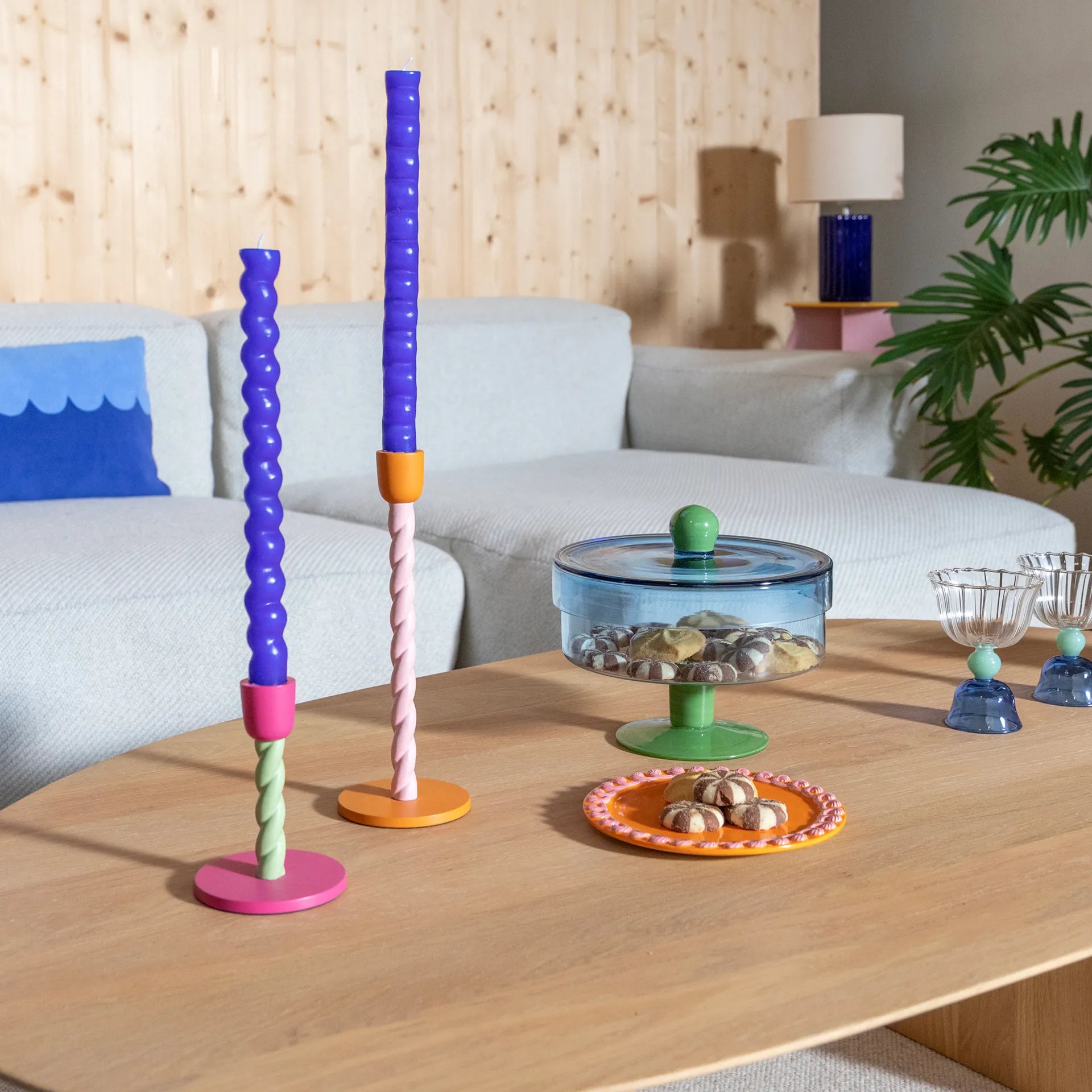 KLEVERING-Jar duo blue styled on a coffee table