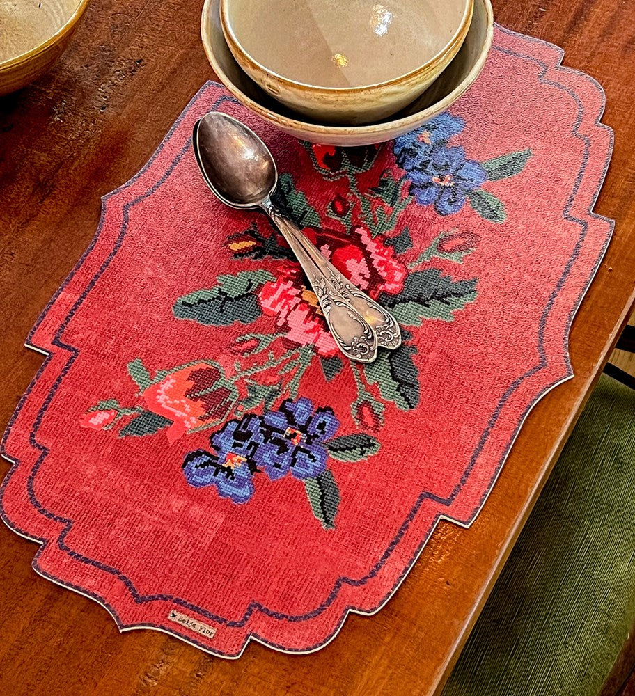 BEIJA FLOR - Gobelin Red Cutout Vinyl Placemat
